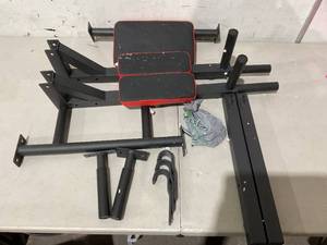 lot 367 image: Body Maxx Dip Stand Station