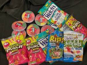lot 132 image: Nerds and Fruit Candy bag