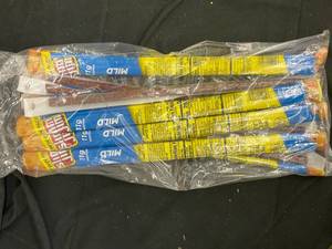 lot 251 image: Slim Jim Mild Best by 10062023