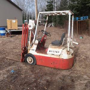 lot 12 image: HYSTER FORKLIFT