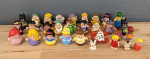 lot 98 image: Mixed Lot of Fisher Price Little People Figures E