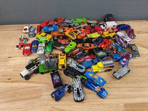 lot 63B image: A Collections of Miniature Cars E