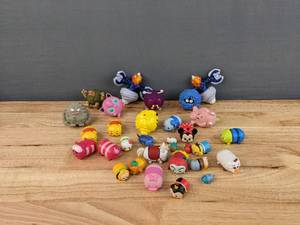 lot 86 image: Assorted Disney Tsum Tsum and Pokemon Kids Meal Toys E
