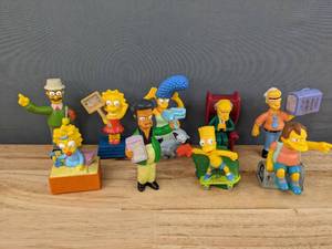 lot 108 image: Lot of 9 The Simpsons Movie Burger King Toys E