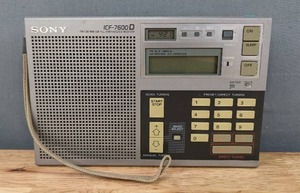 lot 54A image: Sony FMLWMWSW PLL Synthesized Reciever ICF-7600D E