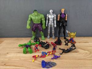 lot 116 image: Assorted Super Hero Figurines includes The Hulk, Hawkeye, Ultron, Spiderman, and more E