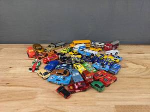 lot 71C image: An Assortment of Miniature Cars E