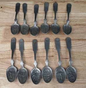 lot 60A image: Twelve Vintage Franklin Mint Pewter American Colonies Spoon Collection B
