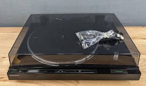 lot 39C image: Beautiful Sony PS-LX430 Stereo Turntable System E