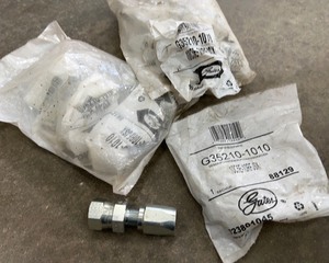 lot 112 image: Hydraulic Fittings
