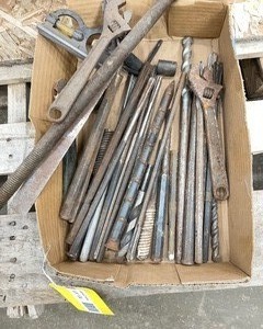 lot 134 image: Hand Tool Assortment