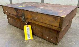 lot 128 image: Wood Tool Box