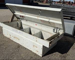lot 80 image: Truck Storage Box