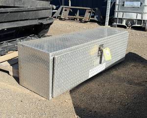 lot 81 image: Aluminum Storage Box