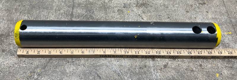 lot 234 image: LANDHERO Universal Bucket Pins, 4 pcs, 65mm x 475mm
