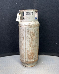 lot 305 image: Forklift LP Gas Fuel Tank