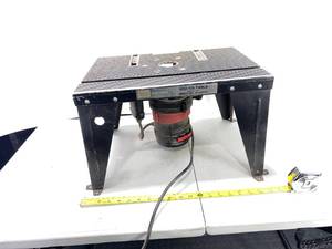 lot 362 image: CRAFTSMAN ROUTER TABLE