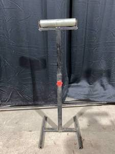 lot 366 image: ROLLER ON STAND