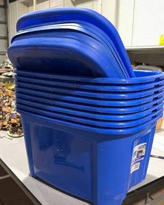 lot 377 image: 10 Gallon Storage Tubs