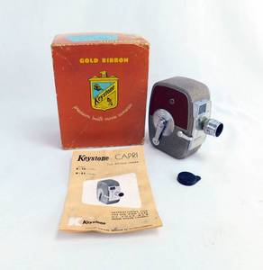 lot 51 image: Vintage Keystone Capri 8MM Rollfilm Camera in Original Box