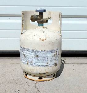 lot 73 image: Small 5 LB Propane Tank