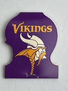 lot 14 image: Vintage 1975 Minnesota Vikings Matchbook Matches (Never Used)