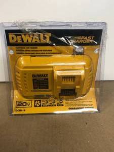 DEWALT 20V MAX Lithium-Ion Fan Cooled Fast Battery Charger Customer Returns See Pictures