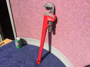 lot 5 image: Ridgid 24 Heavy Duty Pipe Wrench