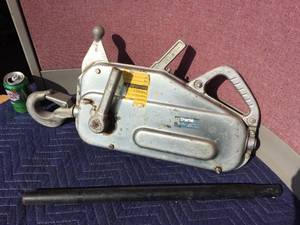 lot 18 image: Tractel Griphoist TU-28 Manual Wire Rope Hoist