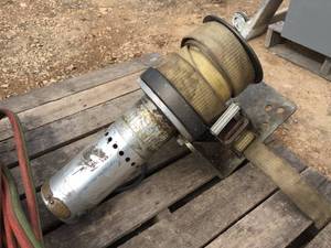 lot 40 image: Chance Electric Capstan Hoist