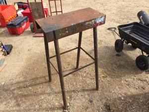 lot 41 image: Steel Tool Stand