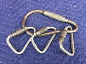 lot 85 image: SALA-YOKE Carabiners