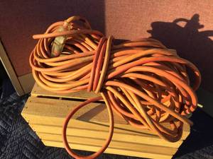 lot 137 image: 100Ft Heavier Extension Cord