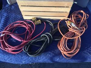 lot 138 image: 3 Extension Cords