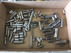 lot 154 image: Craftsman 14 Dr Ratchet - Sockets SAE - Metric