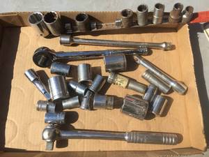 lot 156 image: 12 Dr Ratchets - Sockets - Extensions