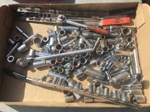 lot 166 image: Variety Group 38 Ratchet - Sockets - Extensions
