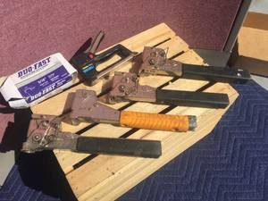 lot 178 image: 4 Hammer-Tracker Staplers