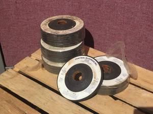 lot 206 image: 20 CM 4 12 Industrial Grade Metal Grinding Discs