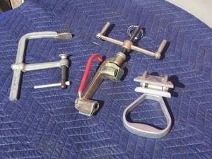 lot 210 image: Clampy - Grabby - Grippy Things