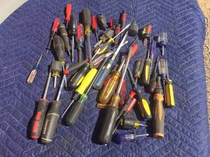 lot 215 image: Variety Screwdrivers
