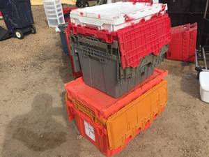 lot 217 image: 7 Butterfly Totes