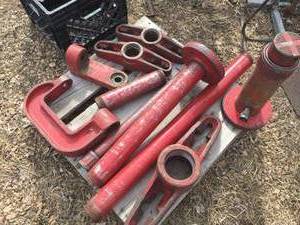 lot 242 image: Heavy BLACKHAWK JackPress Components