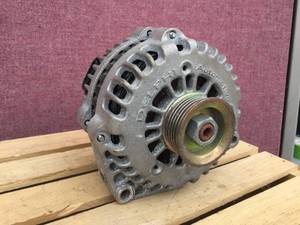 lot 272 image: Chev Reman Alternator