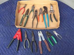 lot 277 image: Group Pliers - Needle Nose - Cutters - Strippers