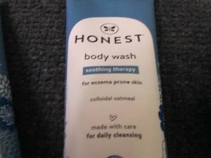 6- 8 oz Honest Soothing Therapy Bod...