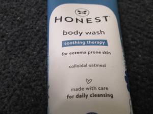 6- 8 oz Honest Soothing Therapy Bod...