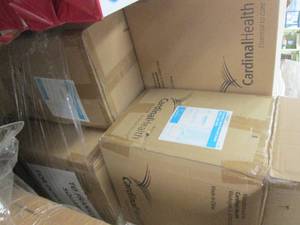 Pallet of Large Blue Disposable Scr...