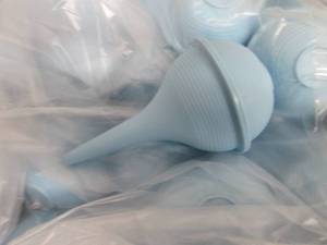 Case of 200 Medegen 2 oz Irrigating...