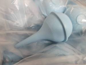 Case of 200 Medegen 2 oz Irrigating...